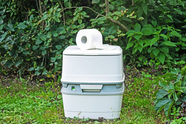 Best Emergency porta potty rental  in Maple Grove, MN